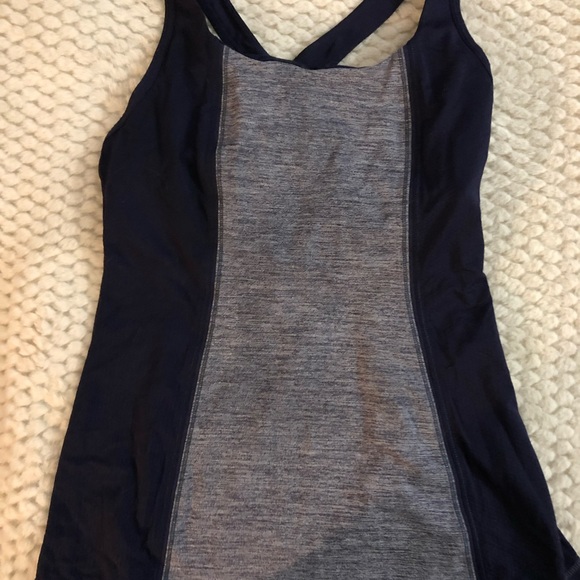 Lululemon Racerback tank. Sz 8 - Picture 1 of 5